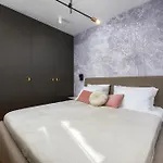 Exclusive Porto 3*