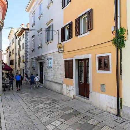 Exclusive Porto Guest house 3*