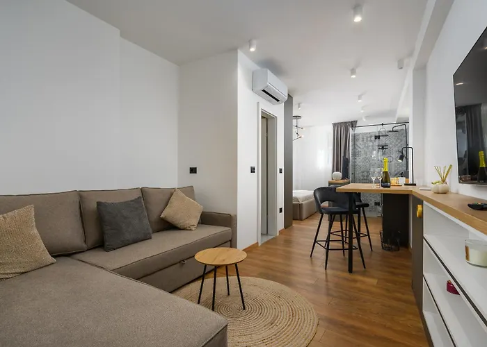 Exclusive Porto 3*