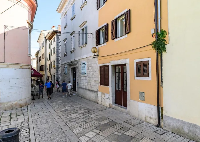 Exclusive Porto Affittacamere 3*